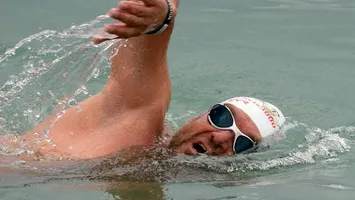 Avram Iancu va înota 10 km în Crișul Repede. Acţiune caritabilă pentru o fetiţă de 9 ani