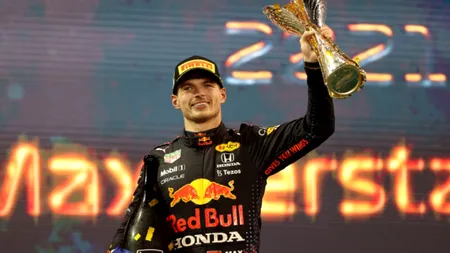 Max Verstappen, noul campion mondial de Formula 1. Olandezul l-a depășit pe Lewis Hamilton, în ultimul tur