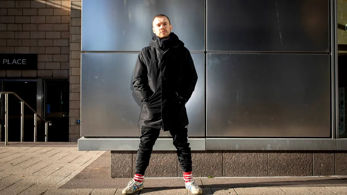 „Am fost multimilionar, aveam o iubită frumoasă, eram nefericit”: Culmile și prăbușirile unui investitor de elită