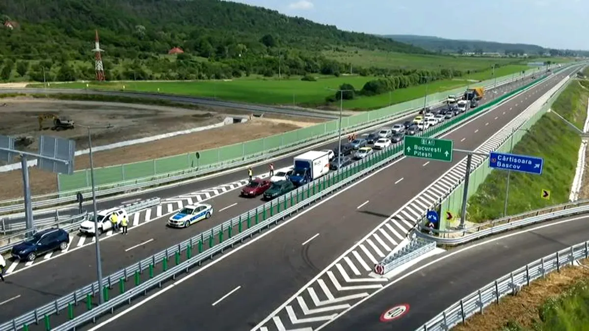 Imagini spectaculoase cu săpăturile pentru noul tunel pe Autostrada Sibiu-Pitești (VIDEO)
