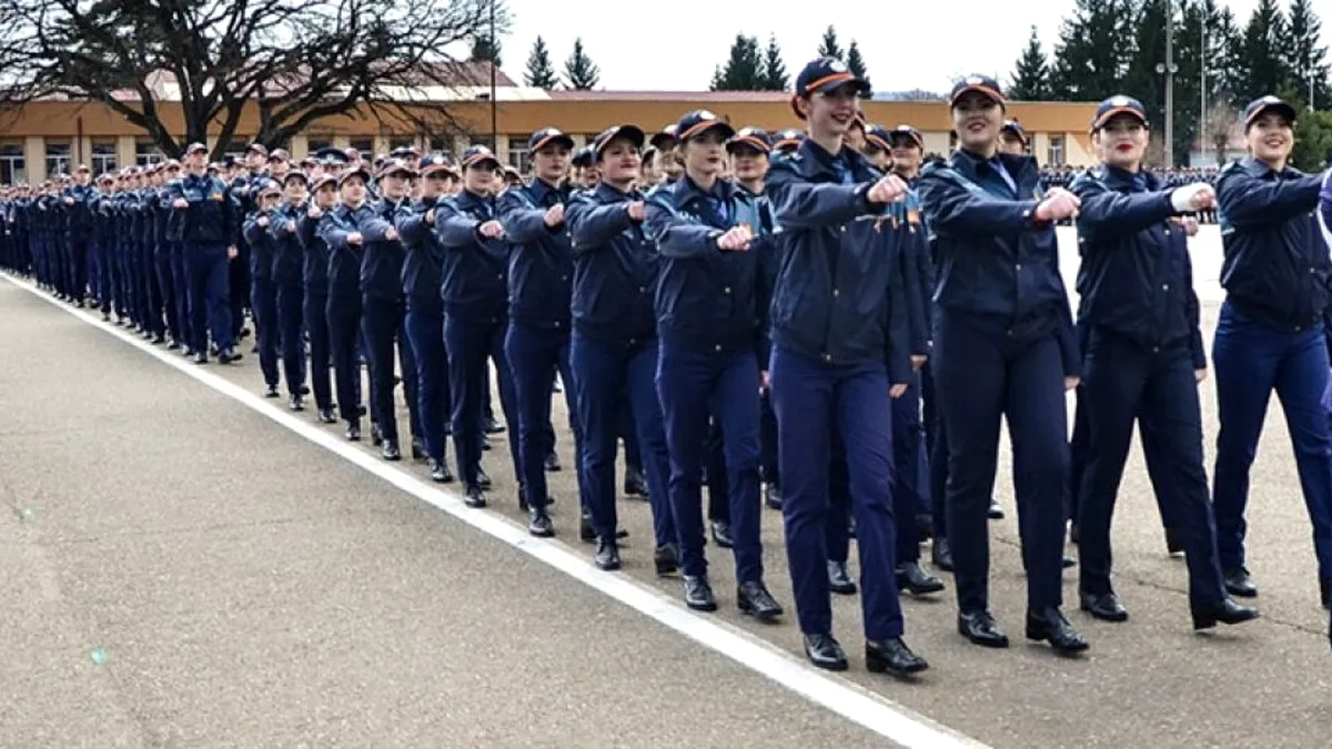 Sunt sau nu suficienți profesori pentru Școala de Poliție din Câmpina?