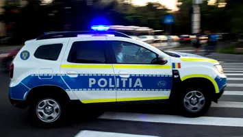 Un lider de sindicat acuză! Unii dintre șefii Poliției Române cer multe ore de patrulare cu mașina, în ciuda situației din teren și a prețului carburantului!