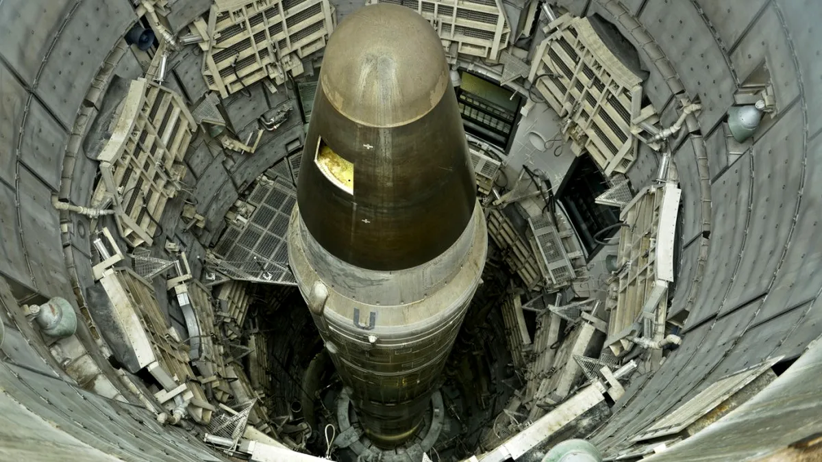 Al 3-lea Război Mondial: arsenalele nucleare promit extincție totală