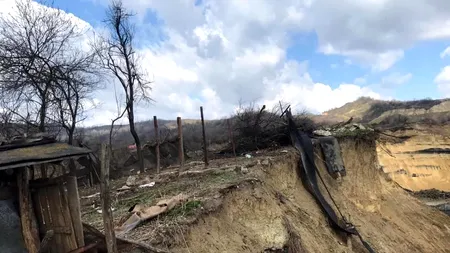 Bătaie de joc la Runcurel: Guvernul oferă despăgubiri de doar 2.000 de lei pentru o casă din zona de extindere a carierei