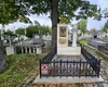 Aplicația care te duce direct la mormântul bunicilor, fără să te mai rătăcești. Cum a transformat un brașovean cimitirele țării în hărți digitale inteligente