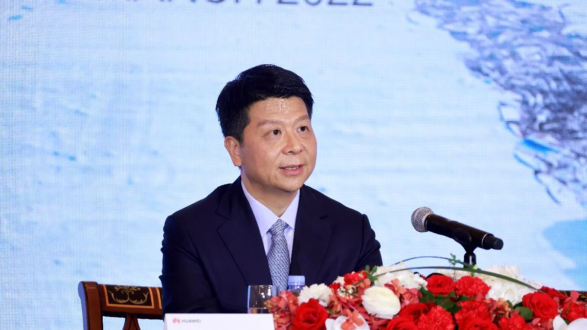 Huawei a înregistrat anul trecut un profit net în creștere cu 75% comparativ cu 2020