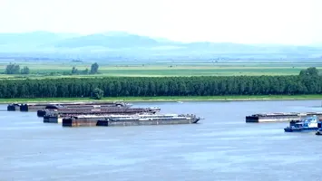 Războiul din Ucraina a redus cu 37% transportul internațional de mărfuri pe Dunăre