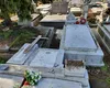 Piedone a dat o raită și prin cimitire. Ce a găsit acolo