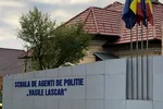 Cine este primarul devenit peste noapte polițist, susținut și garantat de Bădălău și Dragnea, care păstorește de 10 ani Școala de Poliție de la Câmpina