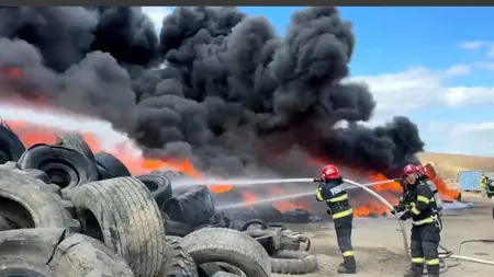 Incendiu puternic în Tulcea. S-a emis un mesaj RO-Alert (Video)