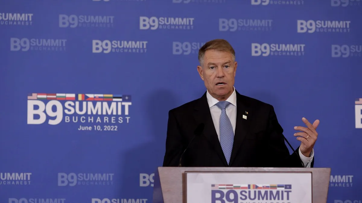 Iohannis cere reexaminarea legii care impune OMV 'taxa de solidaritate'