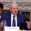 „Nea Bachus” al lui Cioloș dă lecții de agricultură de la AUR