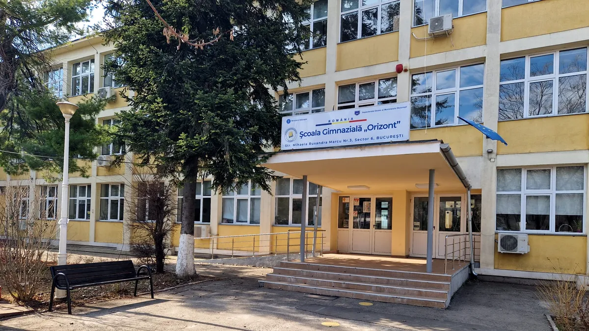 Ministrul educației anunță ultimul an de școală în trei schimburi