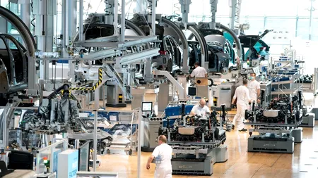 Concedieri masive în următorii cinci ani. Cel mai mare producător auto din Europa elimină peste 35.000 de locuri de muncă