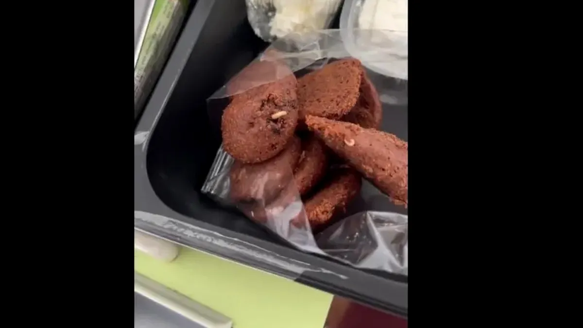 Biscuiți cu viermi la Spitalul Fundeni. Ce spune conducerea?
