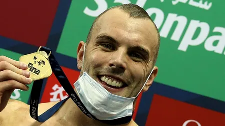 Nou record mondial la înot 100 m liber în bazin scurt