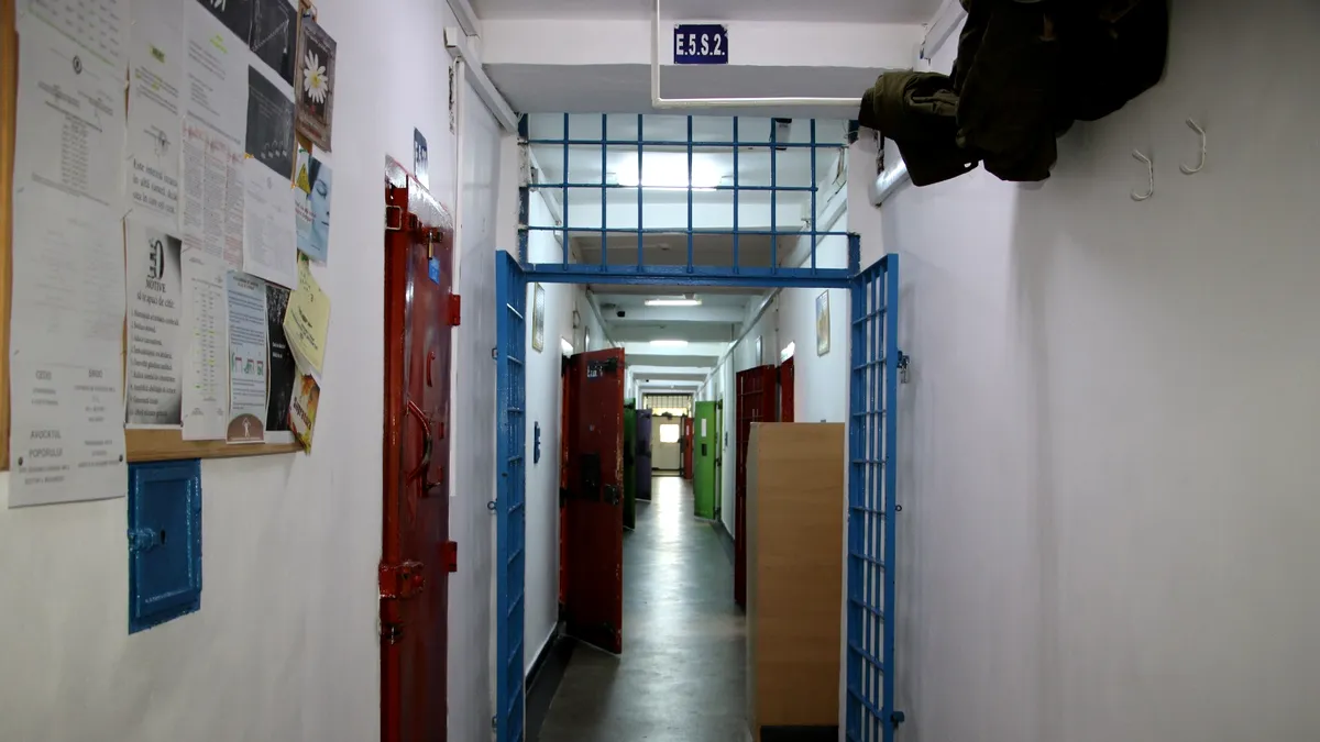 Viața la Jilava e la fel după gratii ca și afară