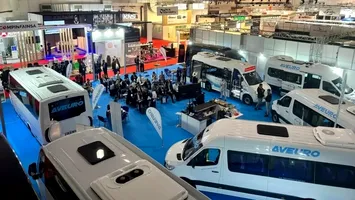 Microbuzele electrice românești, atracția de la Bruxelles: Câmpina devine un nou pol al mobilității verzi