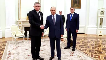 Avionul premierului slovac Fico ar fi trecut prin spaţiul aerian al României în drum spre Moscova, după ce ţările baltice nu i-au permis survolul