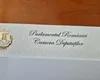 Cărți de vizită cu foiță de aur la Parlament. Costuri şocante
