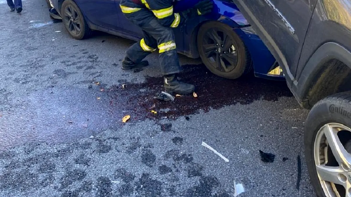 Accident în lanț, pe Autostrada București-Pitești. O femeie a ajuns la spital