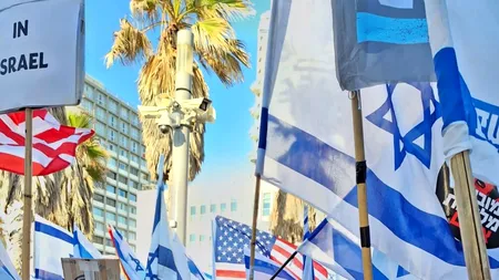 Mii de manifestanți au protestat la Tel Aviv împotriva reformei sistemului judiciar