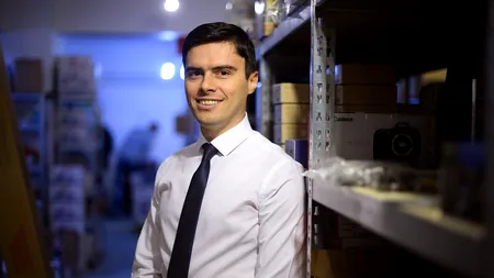 Tranzacția momentului în retail. EvoMag cumpără Elefant.ro