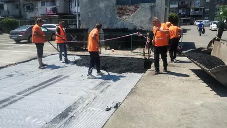 Locuri noi de parcare pentru locatarii din Sectorul 5, după o intervenție pe strada Iacob Andrei