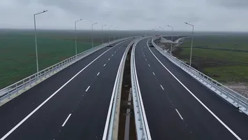 UMB lucrează intens pentru deschiderea a două tronsoane noi din Autostrada Moldovei: termenul rămâne „la limită”