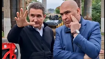 Ilie Bolojan, vizită fulger la Arad. Ce a discutat premierul cu primarul localităţii