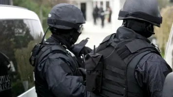 Peste 70 de percheziții în Dâmbovița. 50 de persoane conduse la audieri (Video)
