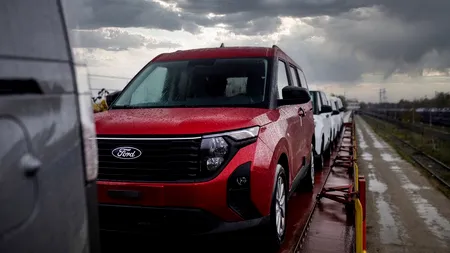 Ford a depăşit Dacia la producţia de maşini în România, în perioada iulie-august