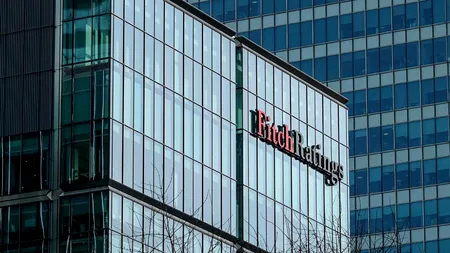 Agenția Fitch: Criza politică din România provoacă riscuri