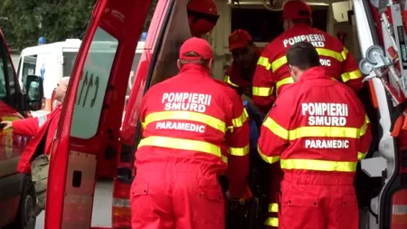 Suceava: Un şofer băut şi fără permis a produs un accident la Vatra Dornei; maşina acestuia, incendiată