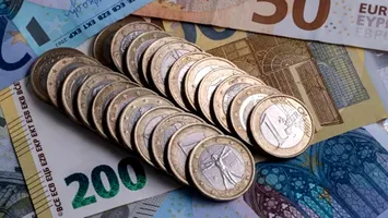 Moneda națională începe săptămâna în creștere, în cotațiile BNR