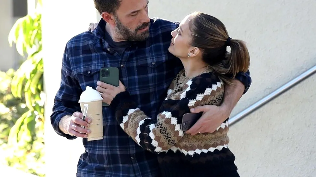 Actriţa Jennifer Lopez divorțează oficial de Ben Affleck