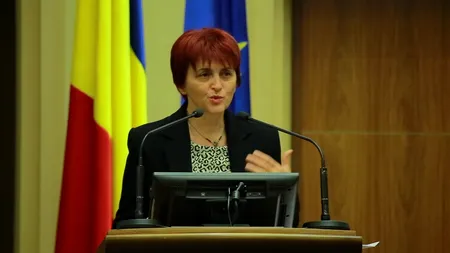 Departamentul unde se retrag “dinozaurii nemuritori” din Ministerul Educației. Director demis, reșapat. Pistruiatul le e șofer. Evaluarea la a IX-a s-ar putea amâna