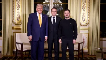 „Negocieri aprinse”: Reuters a aflat detaliile întâlnirii dintre Trump, Zelenski și Macron