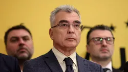AUR a descoperit Bursa: de la „nu ne vindem țara” la „mai emitem niște acțiuni”