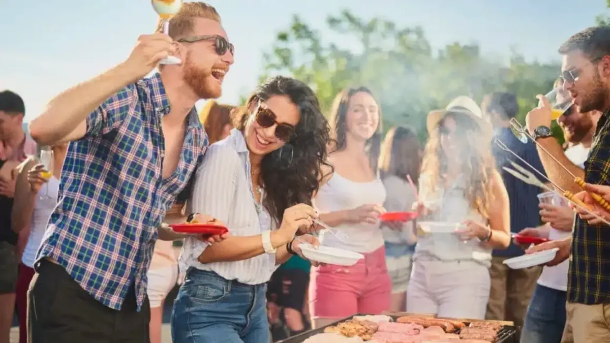 România ,,fruntașă” în UE, la lipsa călătoriilor turistice externe. Românii merg la grătar, la iarbă verde