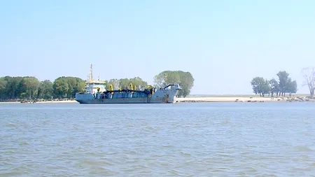 <strong>România are pregătite trei nave fluviale care să inspecteze brațul Bîstroe, dacă Ucraina va accepta</strong>