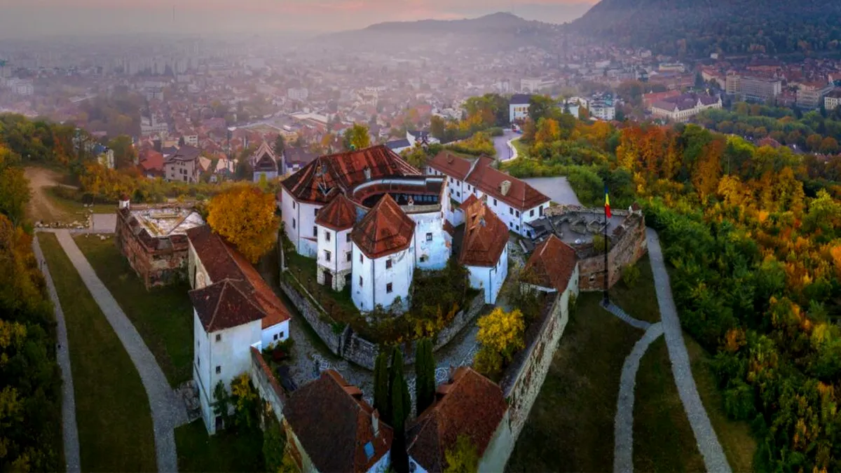 Două ministere se bat pe Cetatea Brașovului, primăria este exclusă