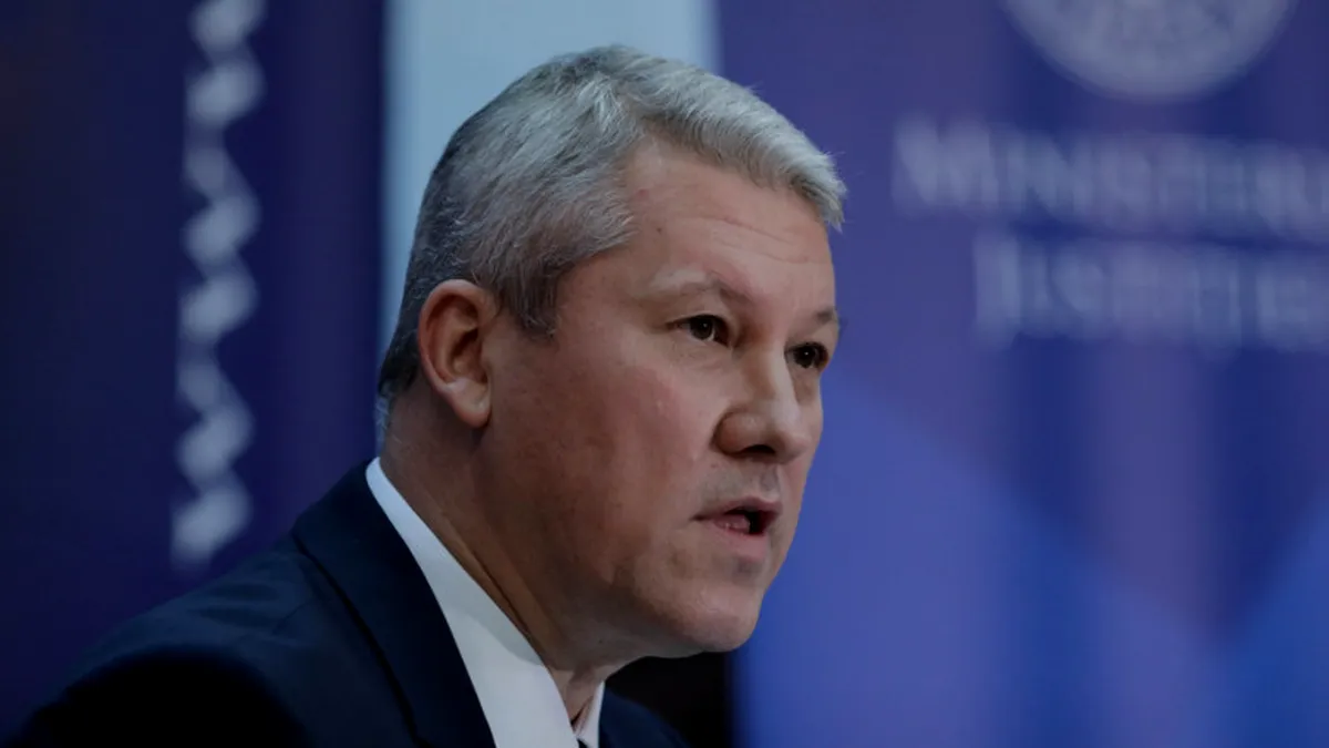 Cătălin Predoiu, prim-ministru interimar