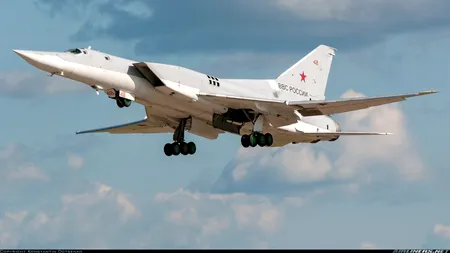 Un bombardier supersonic rusesc Tu-22M3 s-a prăbuşit deasupra Siberiei (Video)