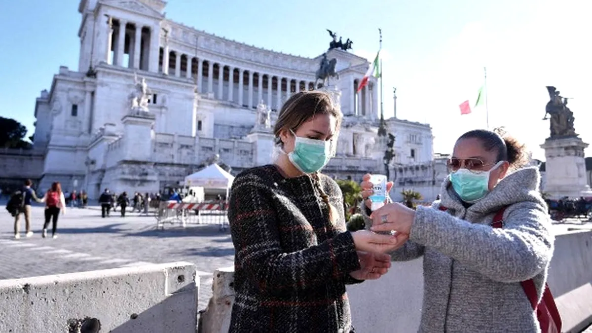 În Italia, teama de coronavirus impune purtarea măștii și în aer liber