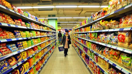 Scumpiri în lanț după 1 ianuarie: carburanții mai scumpi urcă prețurile din supermarket