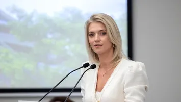 Alina Gorghiu, semnal de alarmă: mulți liberali cer oprirea USR-izării PNL: „Despre listele comune cu USR am aflat de la televizor”