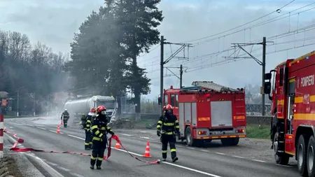 Scurgeri de acid sulfuric dintr-o cisternă aflată pe DN 1, la Comarnic