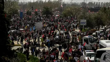 Două milioane de manifestanți pe străzile Istanbulului. Ei cer eliberarea primarului Imamoglu