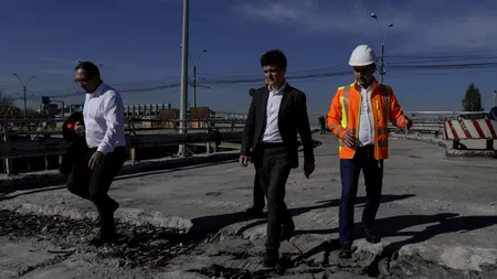 Nicușor Dan, primarul care alege cele mai proaste perioade pentru proiecte. Podul Grant, închis, după ce nu s-a lucrat toată vara. Varianta, plină de rugină. FOTO